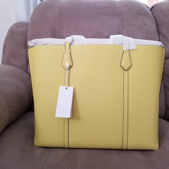 TORY BURCH PERRY TRIPLE COMPARTMENT TOTE - Picture 8 of 10